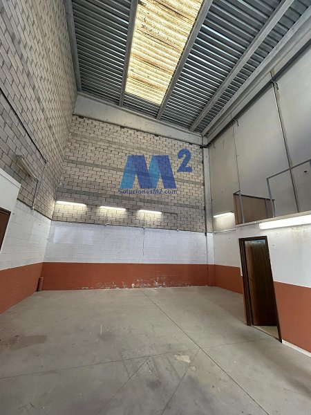 Fotograf�a de Nave industrial en alquiler