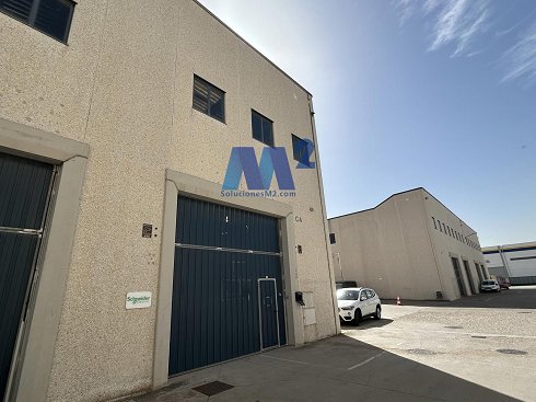 Fotograf�a de Nave industrial en alquiler