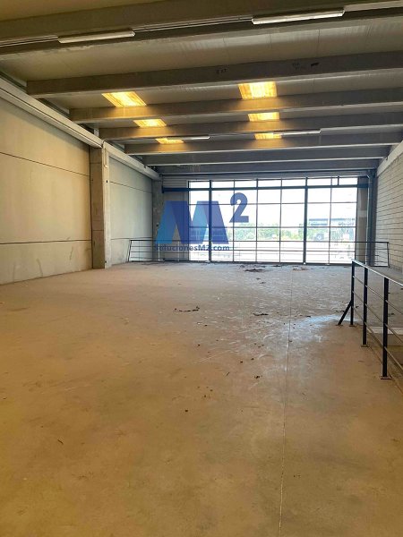 Fotograf�a de Nave comercial en alquiler