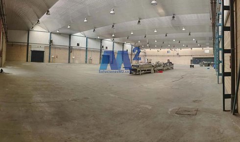 Fotograf�a de Nave industrial en alquiler