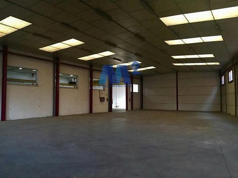 Fotograf�a de Nave industrial en venta