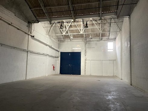 Fotograf�a de Nave industrial en alquiler  [2729]