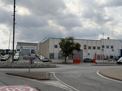 Fotograf�a de Nave industrial en alquiler  [2955]