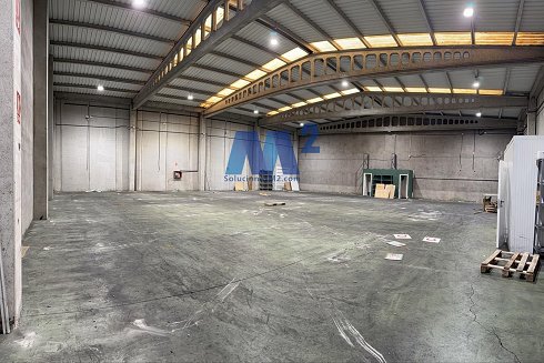 Fotograf�a de Nave industrial en venta