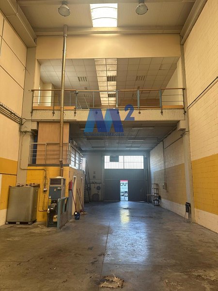 Fotograf�a de Nave industrial en venta