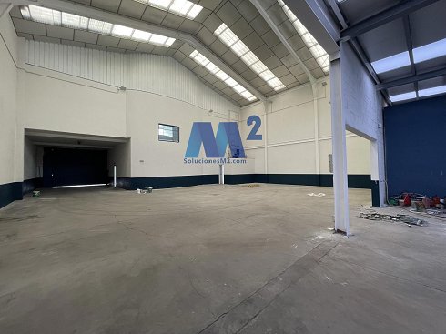 Fotograf�a de Nave industrial en alquiler