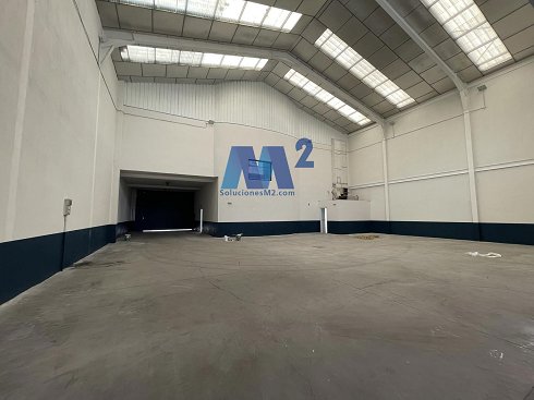 Fotograf�a de Nave industrial en alquiler