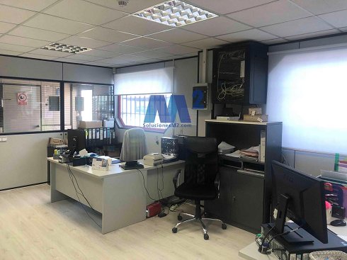 Fotograf�a de Nave industrial en venta