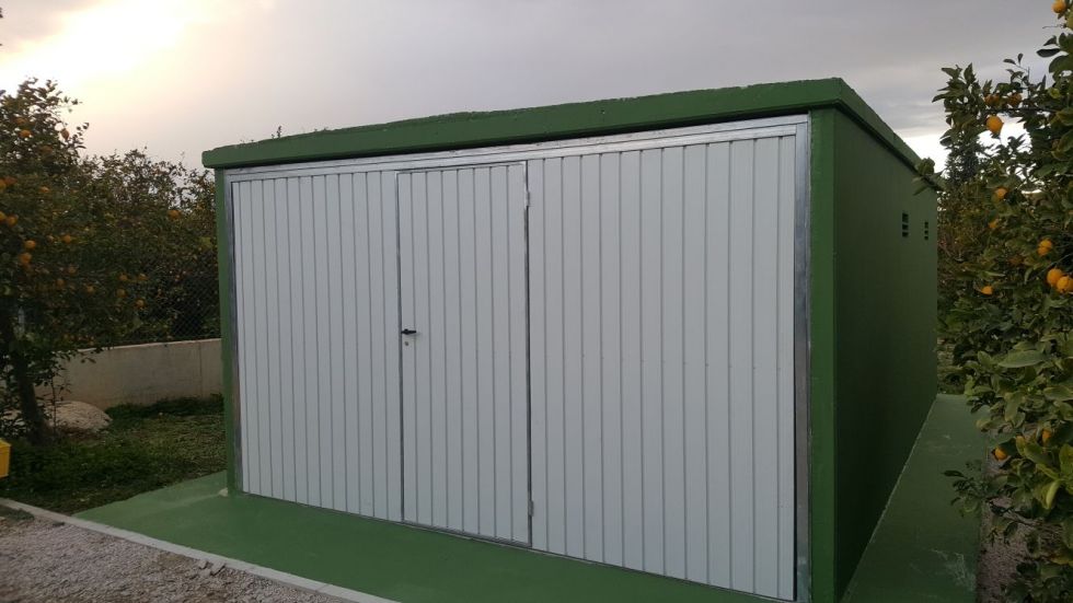 Fotograf�a de Garajede hormig�n prefabricado, para riego, campo, electricidad, grupos, bombas, abonadoras,