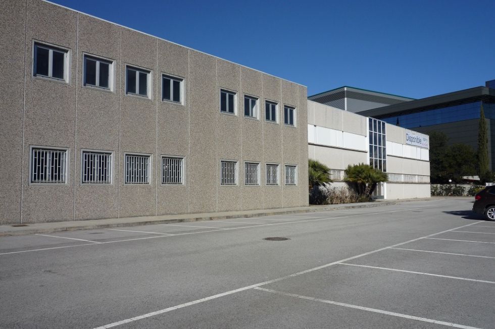 Fotograf�a de Nave industrial en alquiler